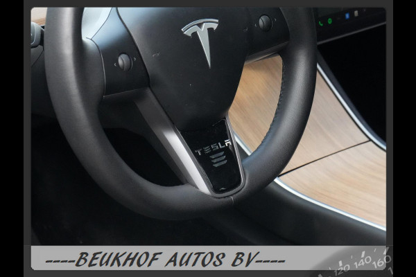 Tesla Model 3 Standard RWD Soh 90% Panorama Autopilot Leer