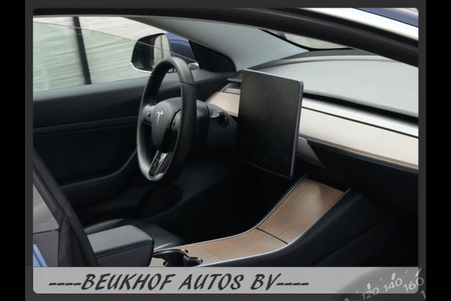 Tesla Model 3 Standard RWD Soh 90% Panorama Autopilot Leer