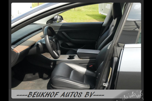 Tesla Model 3 Standard RWD Soh 90% Panorama Autopilot Leer