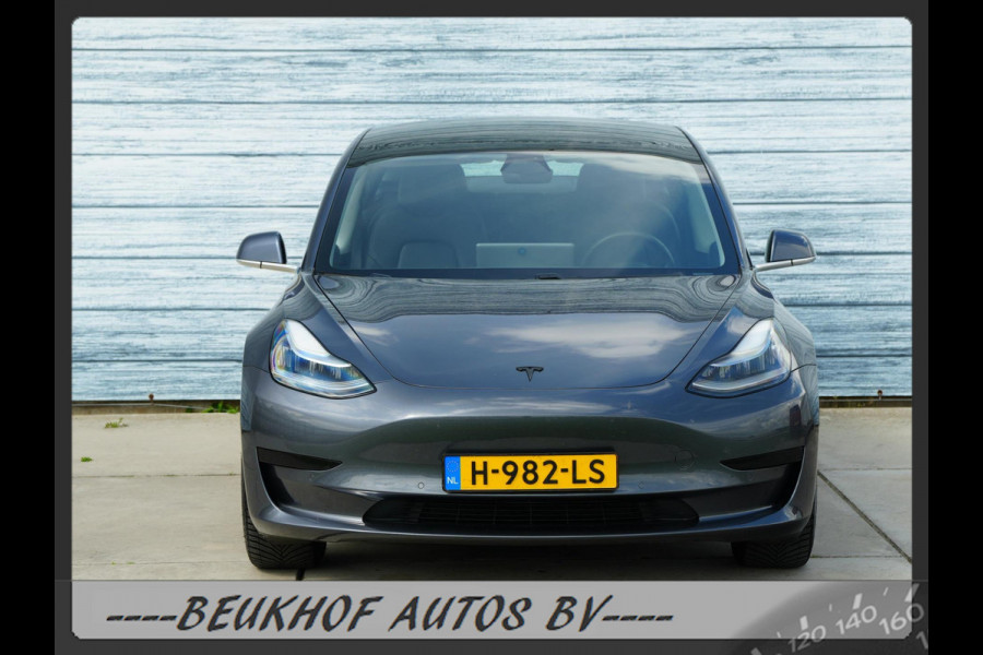 Tesla Model 3 Standard RWD Soh 90% Panorama Autopilot Leer