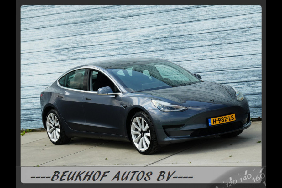 Tesla Model 3 Standard RWD Soh 90% Panorama Autopilot Leer