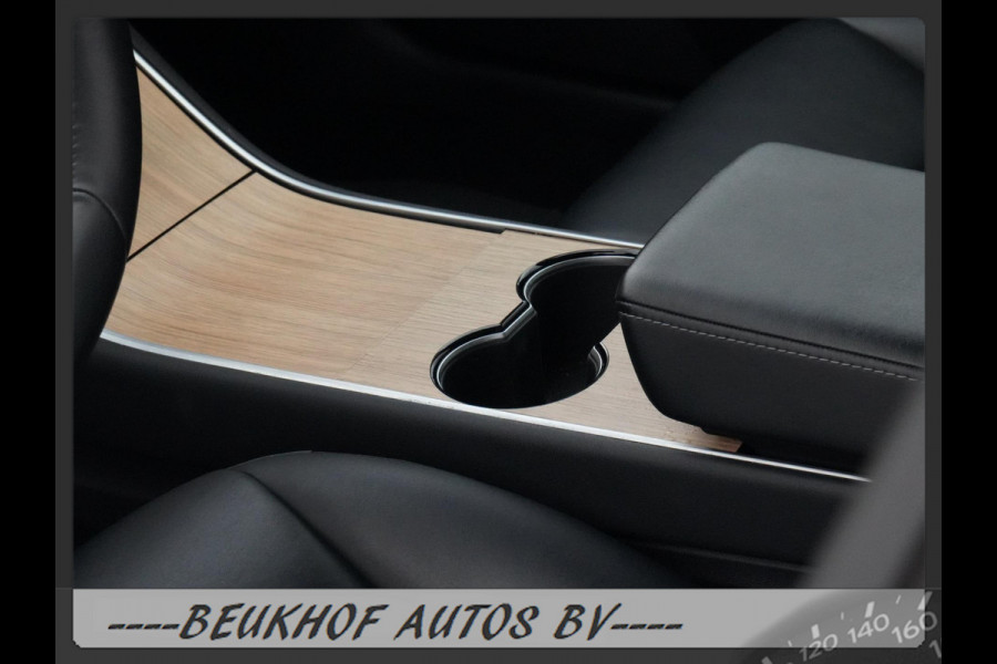 Tesla Model 3 Standard RWD Soh 90% Panorama Autopilot Leer