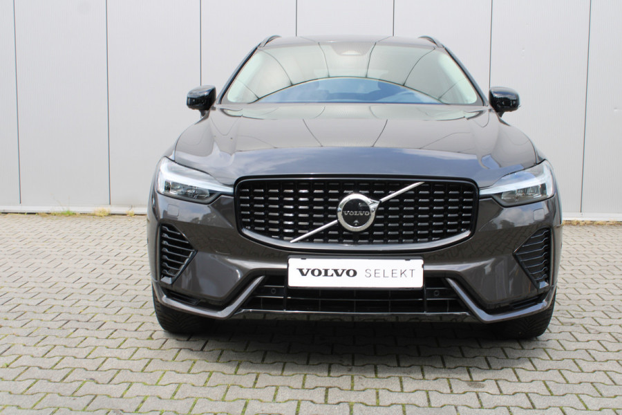 Volvo XC60 T6 Plug-in hybrid AWD Plus Dark | Trekhaak | 360 graden camera | Harman Kardon
