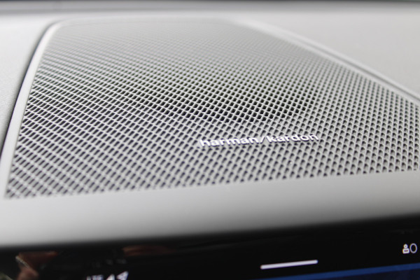 Volvo XC60 T6 Plug-in hybrid AWD Plus Dark | Trekhaak | 360 graden camera | Harman Kardon