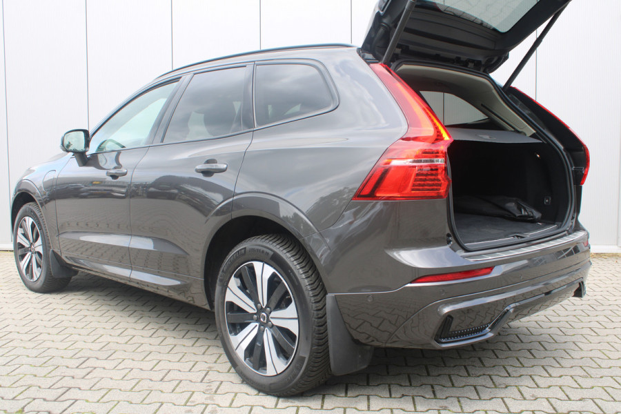 Volvo XC60 T6 Plug-in hybrid AWD Plus Dark | Trekhaak | 360 graden camera | Harman Kardon