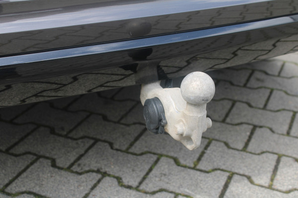 Volvo XC60 T6 Plug-in hybrid AWD Plus Dark | Trekhaak | 360 graden camera | Harman Kardon
