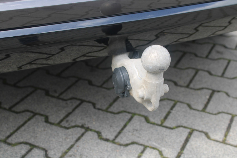 Volvo XC60 T6 Plug-in hybrid AWD Plus Dark | Trekhaak | 360 graden camera | Harman Kardon