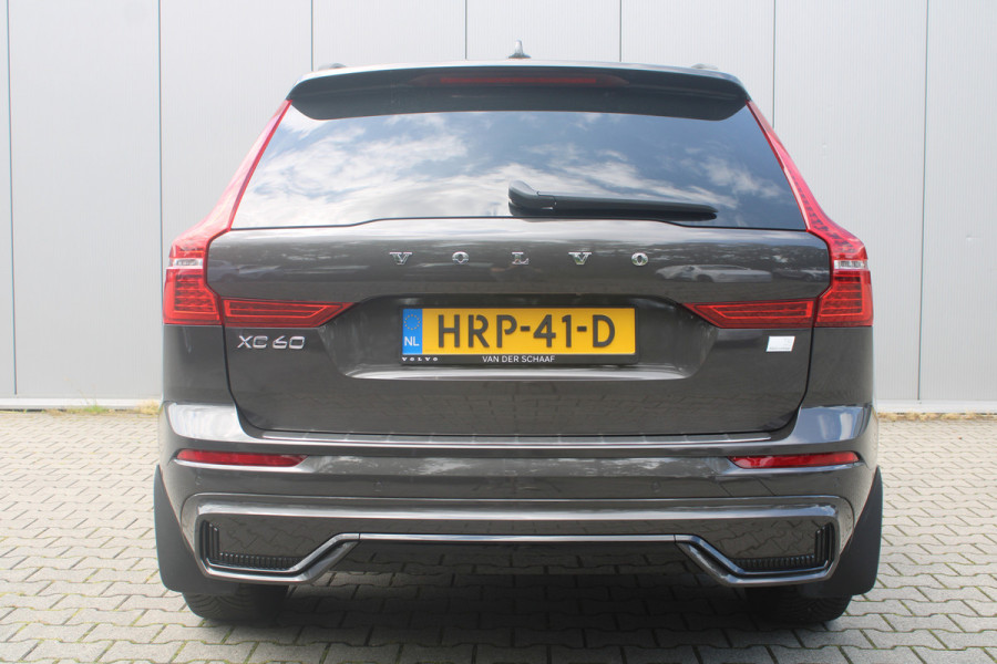 Volvo XC60 T6 Plug-in hybrid AWD Plus Dark | Trekhaak | 360 graden camera | Harman Kardon