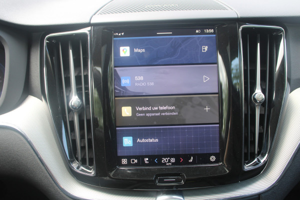 Volvo XC60 T6 Plug-in hybrid AWD Plus Dark | Trekhaak | 360 graden camera | Harman Kardon