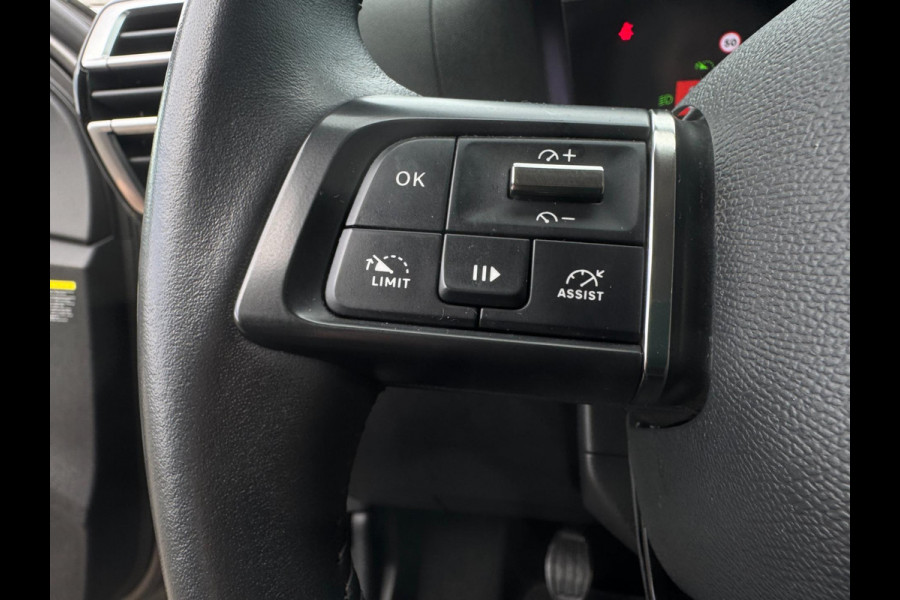 Citroën C4 1.2 Puretech Feel AFNEEMBARE TREKHAAK / CAMERA / NAVI / CARPLAY / PDC / CRUISE CONTROL / BLUETOOTH / DAB
