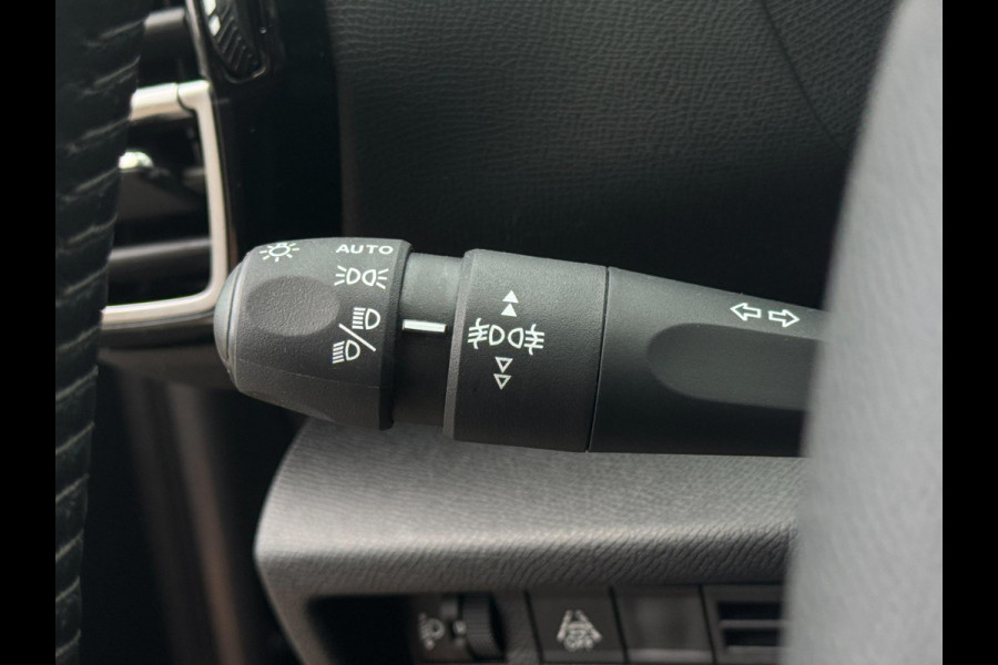 Citroën C4 1.2 Puretech Feel AFNEEMBARE TREKHAAK / CAMERA / NAVI / CARPLAY / PDC / CRUISE CONTROL / BLUETOOTH / DAB