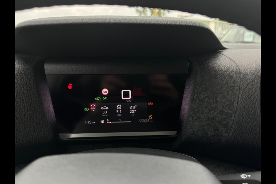 Citroën C4 1.2 Puretech Feel AFNEEMBARE TREKHAAK / CAMERA / NAVI / CARPLAY / PDC / CRUISE CONTROL / BLUETOOTH / DAB