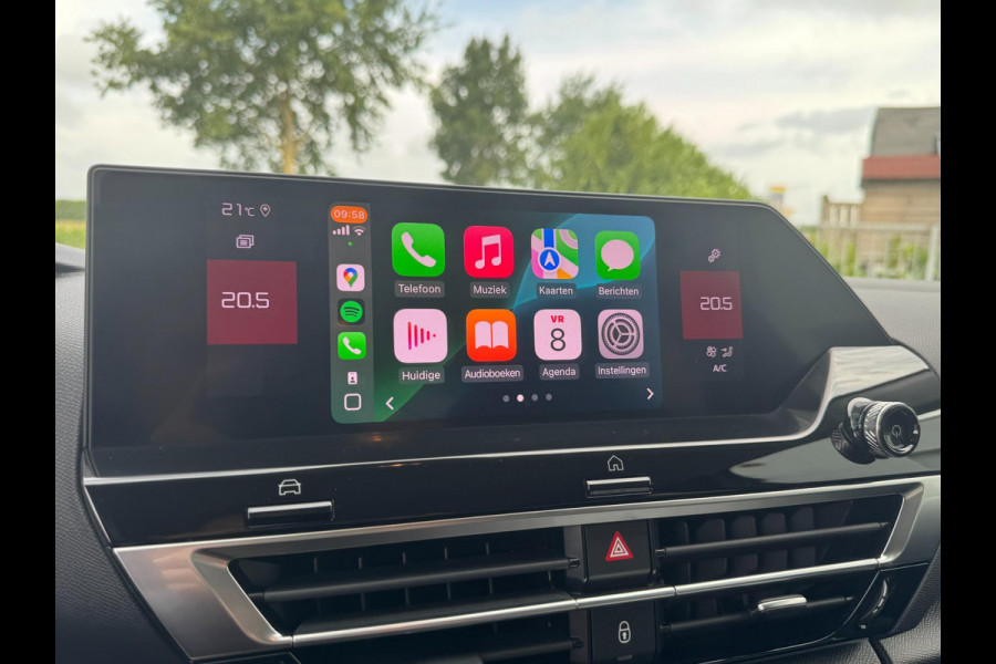Citroën C4 1.2 Puretech Feel AFNEEMBARE TREKHAAK / CAMERA / NAVI / CARPLAY / PDC / CRUISE CONTROL / BLUETOOTH / DAB