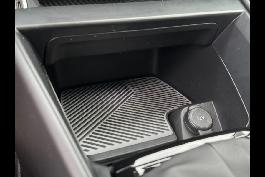 Citroën C4 1.2 Puretech Feel AFNEEMBARE TREKHAAK / CAMERA / NAVI / CARPLAY / PDC / CRUISE CONTROL / BLUETOOTH / DAB