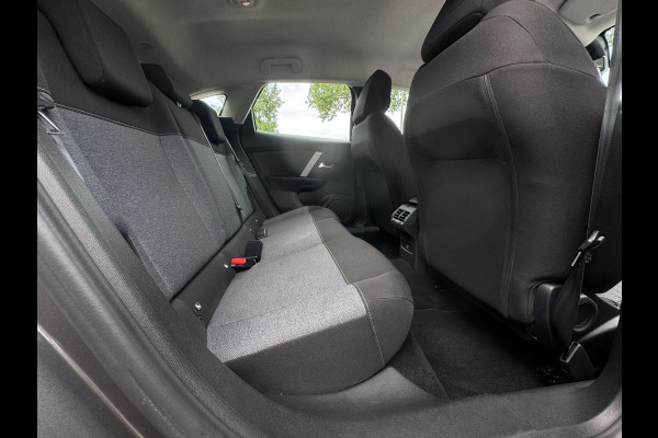 Citroën C4 1.2 Puretech Feel AFNEEMBARE TREKHAAK / CAMERA / NAVI / CARPLAY / PDC / CRUISE CONTROL / BLUETOOTH / DAB
