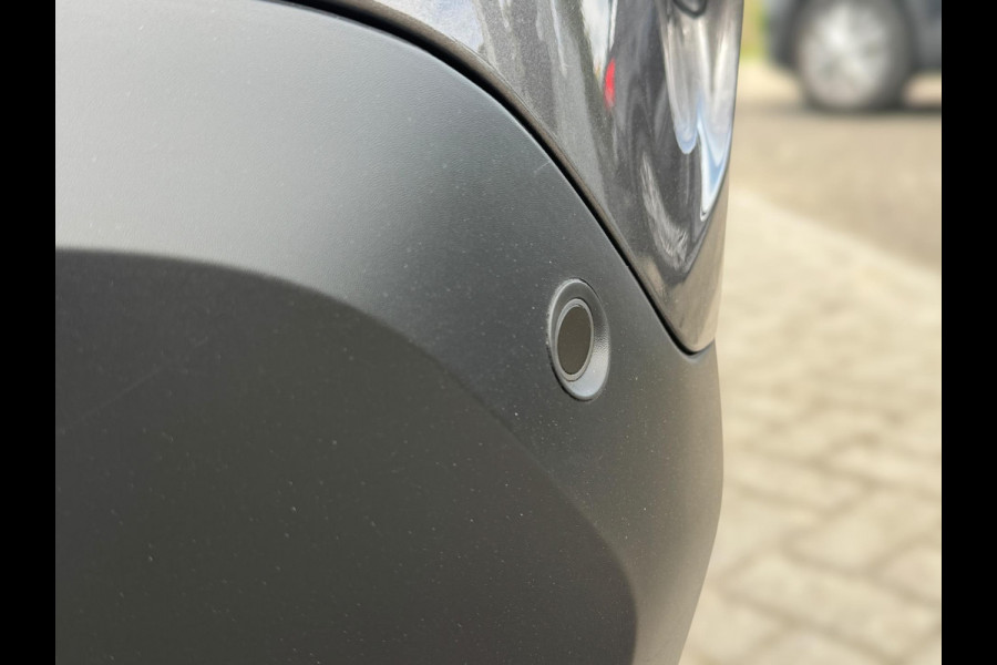 Citroën C4 1.2 Puretech Feel AFNEEMBARE TREKHAAK / CAMERA / NAVI / CARPLAY / PDC / CRUISE CONTROL / BLUETOOTH / DAB