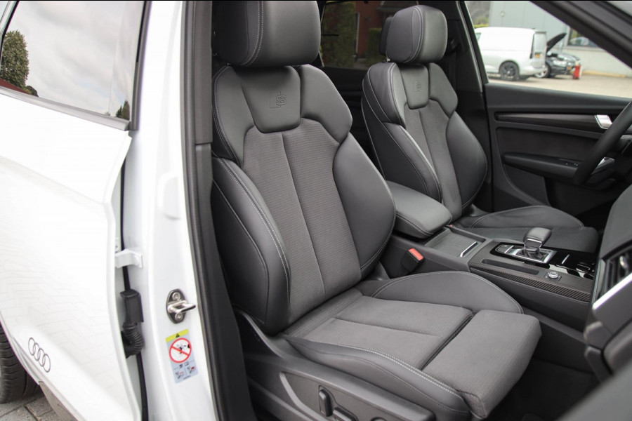 Audi Q5 50TFSI e Quattro Competition Pro Line S S-Line 299pk Automaat! 1e|Panoramadak|Virtual Cockpit|LED Matrix|360 Camera|Black