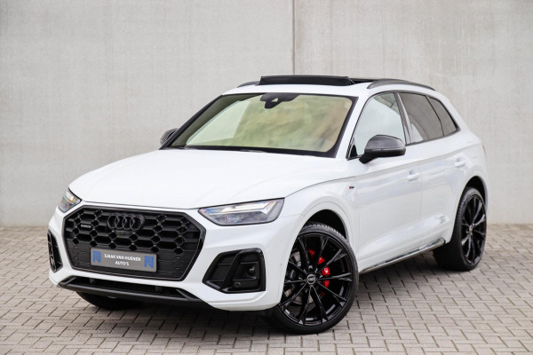 Audi Q5 50TFSI e Quattro Competition Pro Line S S-Line 299pk Automaat! 1e|Panoramadak|Virtual Cockpit|LED Matrix|360 Camera|Black