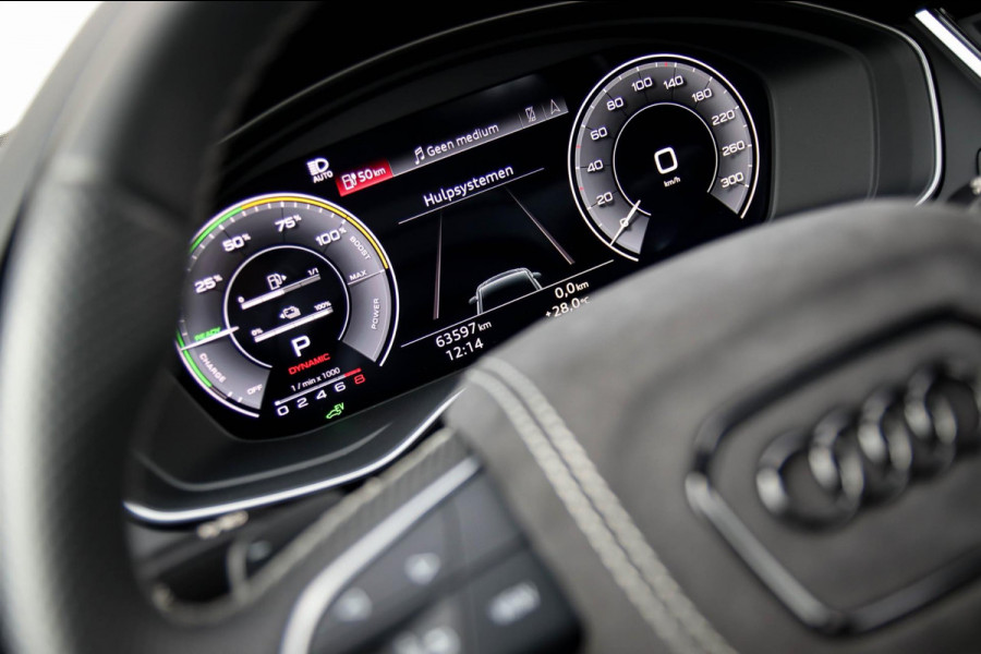 Audi Q5 50TFSI e Quattro Competition Pro Line S S-Line 299pk Automaat! 1e|Panoramadak|Virtual Cockpit|LED Matrix|360 Camera|Black