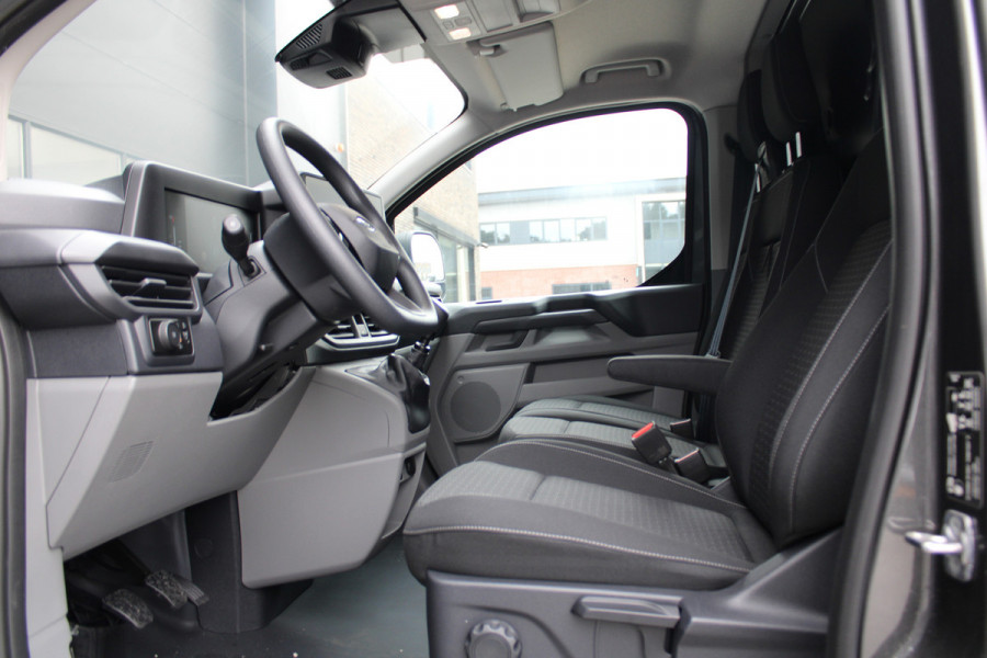 Ford Transit Custom 320 2.0 TDCI L2H1 Trend 136pk - Carplay - Android - LED koplampen - Verwarmd stuurwiel - Stoelverwarming - 70l tank - Rijklaar