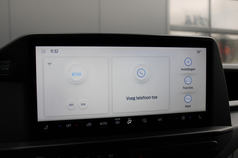 Ford Transit Custom 320 2.0 TDCI L2H1 Trend 136pk - Carplay - Android - LED koplampen - Verwarmd stuurwiel - Stoelverwarming - 70l tank - Rijklaar