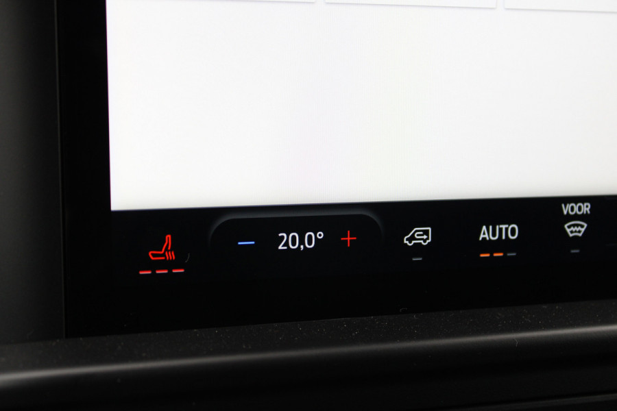 Ford Transit Custom 320 2.0 TDCI L2H1 Trend 136pk - Carplay - Android - LED koplampen - Verwarmd stuurwiel - Stoelverwarming - 70l tank - Rijklaar