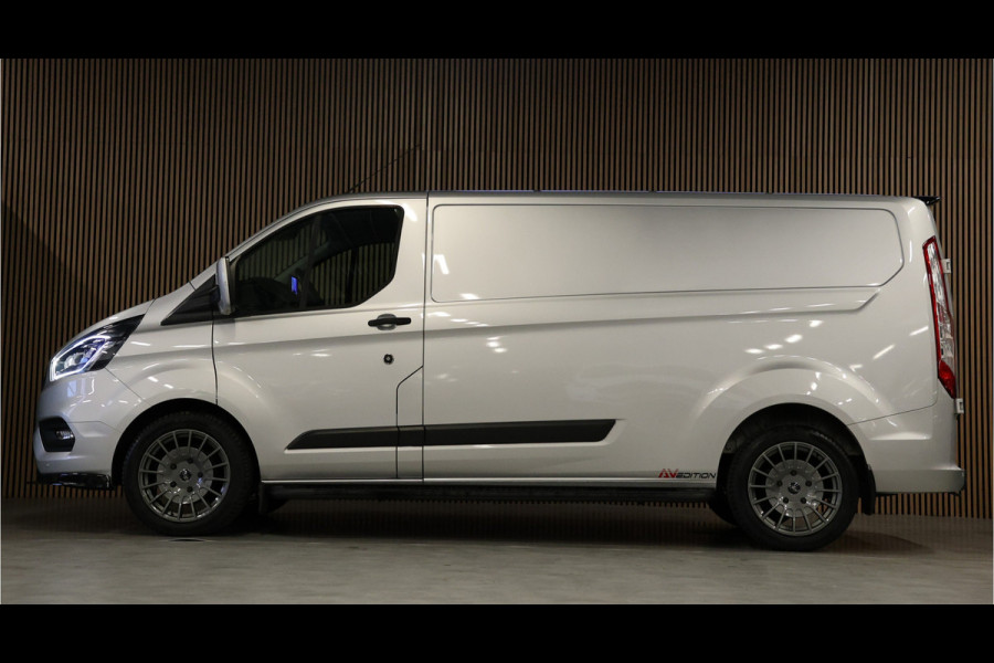 Ford Transit Custom 320 2.0 TDCI L2H1 Raptor Edition | Bi-Xenon | CarPlay | Navigatie | Camera | Stoelverwarming | Dodehoek detector | Lane Assist | DAB | 3-Zitter | Dealer onderhouden | Nieuwe APK