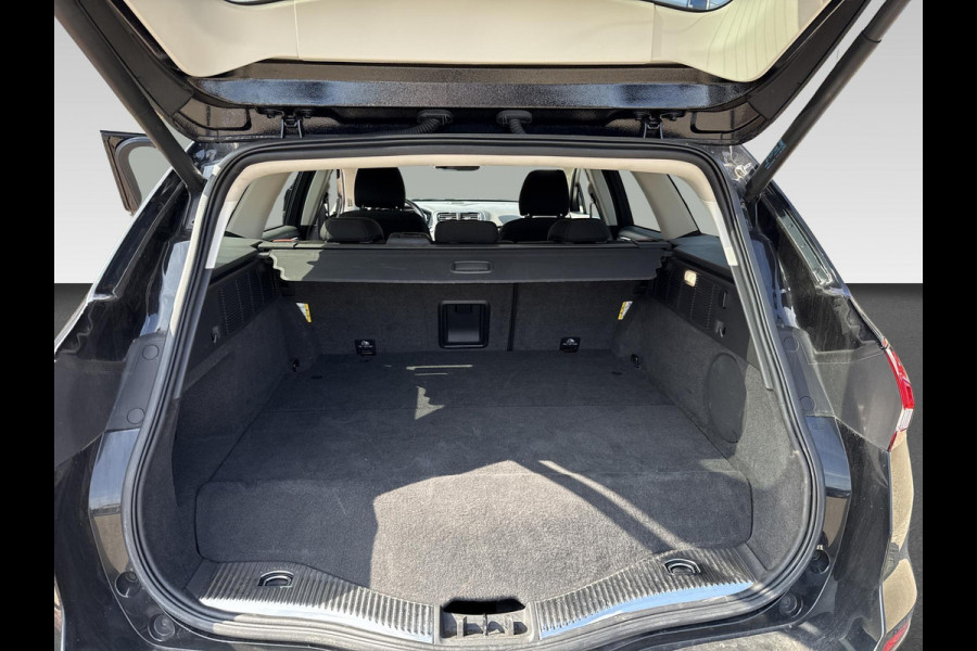 Ford Mondeo Wagon 2.0 IVCT HEV Titanium