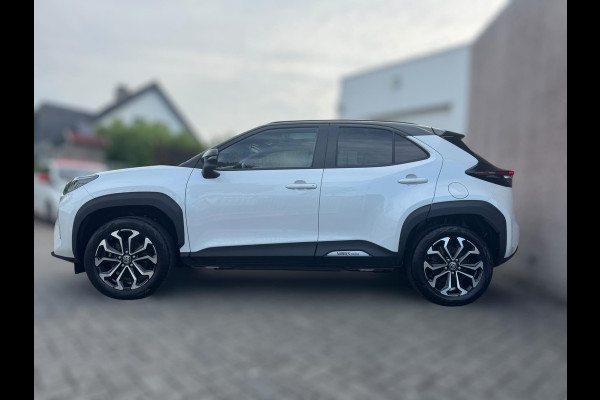 Toyota Yaris Cross 1.5 Hybrid Style TREKHAAK / PANORAMADAK / STOELVERWARMING / HEAD-UP / CARPLAY / ECC/ELEKTR KLEP / VERW RUIT
