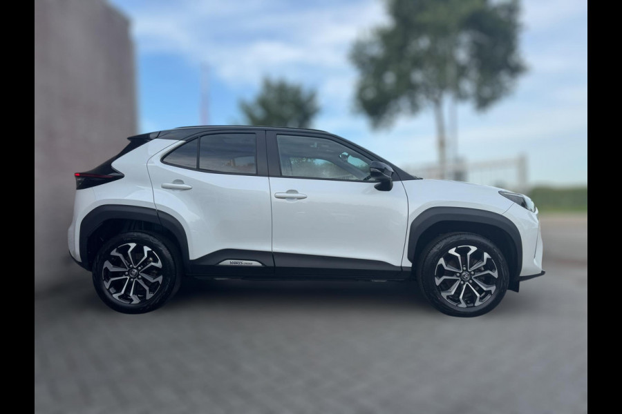 Toyota Yaris Cross 1.5 Hybrid Style TREKHAAK / PANORAMADAK / STOELVERWARMING / HEAD-UP / CARPLAY / ECC/ELEKTR KLEP / VERW RUIT