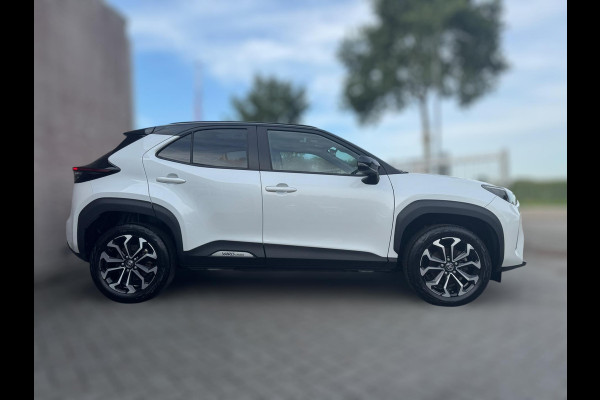 Toyota Yaris Cross 1.5 Hybrid Style TREKHAAK / PANORAMADAK / STOELVERWARMING / HEAD-UP / CARPLAY / ECC/ELEKTR KLEP / VERW RUIT