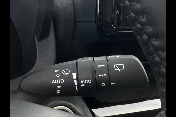 Toyota Yaris Cross 1.5 Hybrid Style TREKHAAK / PANORAMADAK / STOELVERWARMING / HEAD-UP / CARPLAY / ECC/ELEKTR KLEP / VERW RUIT
