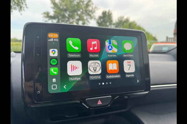 Toyota Yaris Cross 1.5 Hybrid Style TREKHAAK / PANORAMADAK / STOELVERWARMING / HEAD-UP / CARPLAY / ECC/ELEKTR KLEP / VERW RUIT