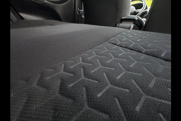 Toyota Yaris Cross 1.5 Hybrid Style TREKHAAK / PANORAMADAK / STOELVERWARMING / HEAD-UP / CARPLAY / ECC/ELEKTR KLEP / VERW RUIT