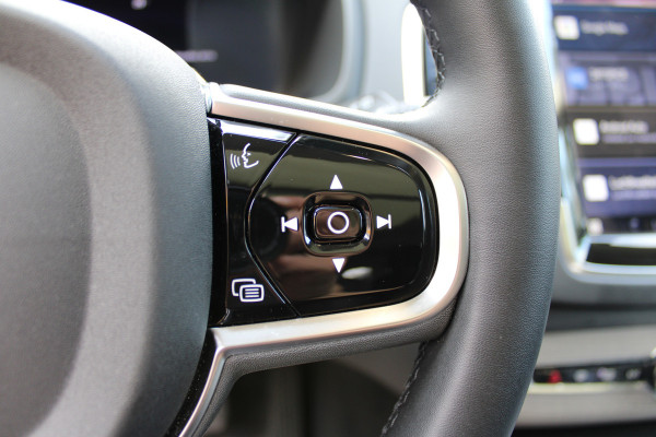 Volvo XC90 2.0 T8 Recharge AWD Ultra Dark | Luchtvering | B&W | Trekhaak | Panoramadak | Massage | Full Options