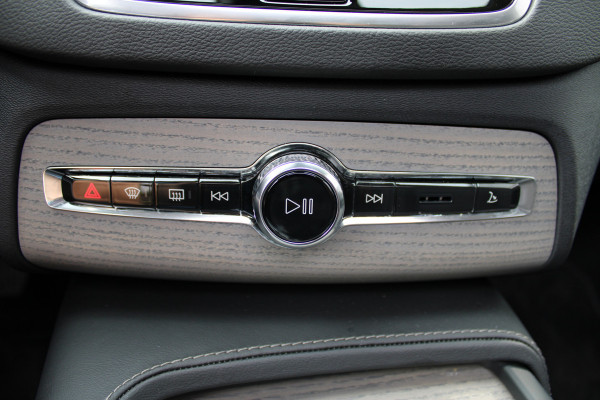 Volvo XC90 2.0 T8 Recharge AWD Ultra Dark | Luchtvering | B&W | Trekhaak | Panoramadak | Massage | Full Options
