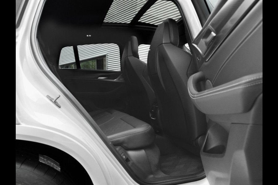 BMW X4 M Competition - Pano - Harman Kardon - Head-Up - Parking Ass Plus