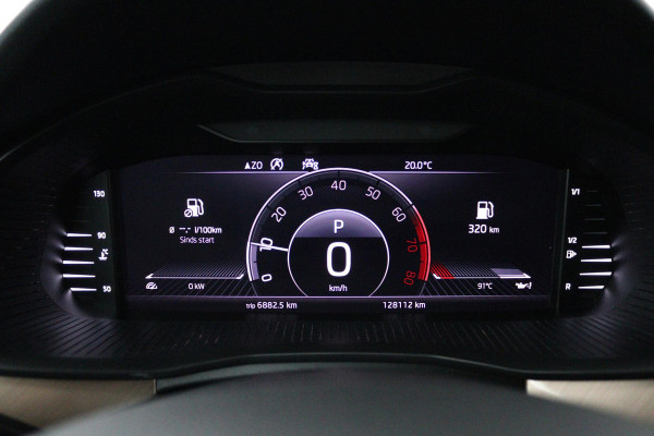 Škoda Kamiq 1.0 TSI Business Edition Automaat (GROOT-NAVIGATIE, STOELVERWARMING, CLIMA, DIGITALE COCKPIT, CARPLAY, 1e EIGENAAR)