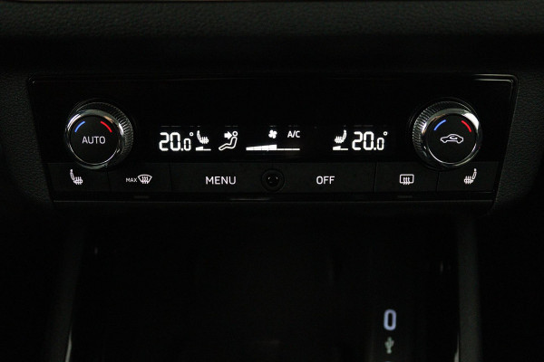 Škoda Kamiq 1.0 TSI Business Edition Automaat (GROOT-NAVIGATIE, STOELVERWARMING, CLIMA, DIGITALE COCKPIT, CARPLAY, 1e EIGENAAR)
