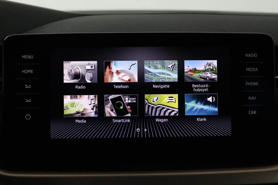 Škoda Kamiq 1.0 TSI Business Edition Automaat (GROOT-NAVIGATIE, STOELVERWARMING, CLIMA, DIGITALE COCKPIT, CARPLAY, 1e EIGENAAR)