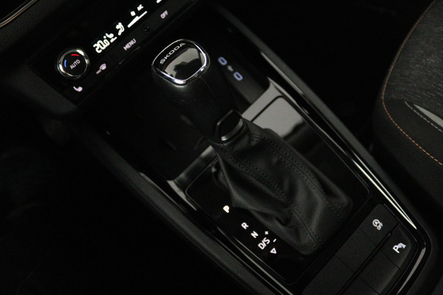 Škoda Kamiq 1.0 TSI Business Edition Automaat (GROOT-NAVIGATIE, STOELVERWARMING, CLIMA, DIGITALE COCKPIT, CARPLAY, 1e EIGENAAR)