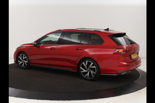 Volkswagen Golf 1.5 eTSI R-Line | Panoramadak | Camera | Keyless | Adaptive cruise | Sfeerverlichting | Carplay | Sportstoelen | Park Assist | Navigatie | Dodehoek detectie | Full LED