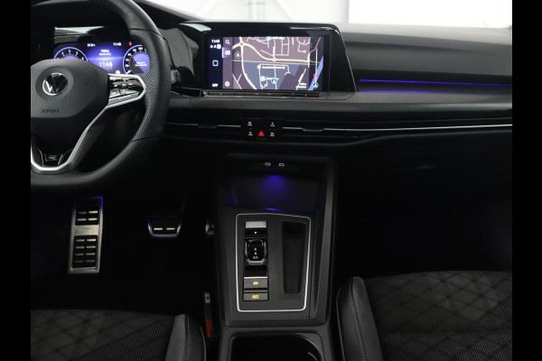 Volkswagen Golf 1.5 eTSI R-Line | Panoramadak | Camera | Keyless | Adaptive cruise | Sfeerverlichting | Carplay | Sportstoelen | Park Assist | Navigatie | Dodehoek detectie | Full LED