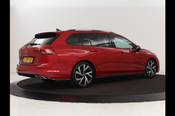 Volkswagen Golf 1.5 eTSI R-Line | Panoramadak | Camera | Keyless | Adaptive cruise | Sfeerverlichting | Carplay | Sportstoelen | Park Assist | Navigatie | Dodehoek detectie | Full LED