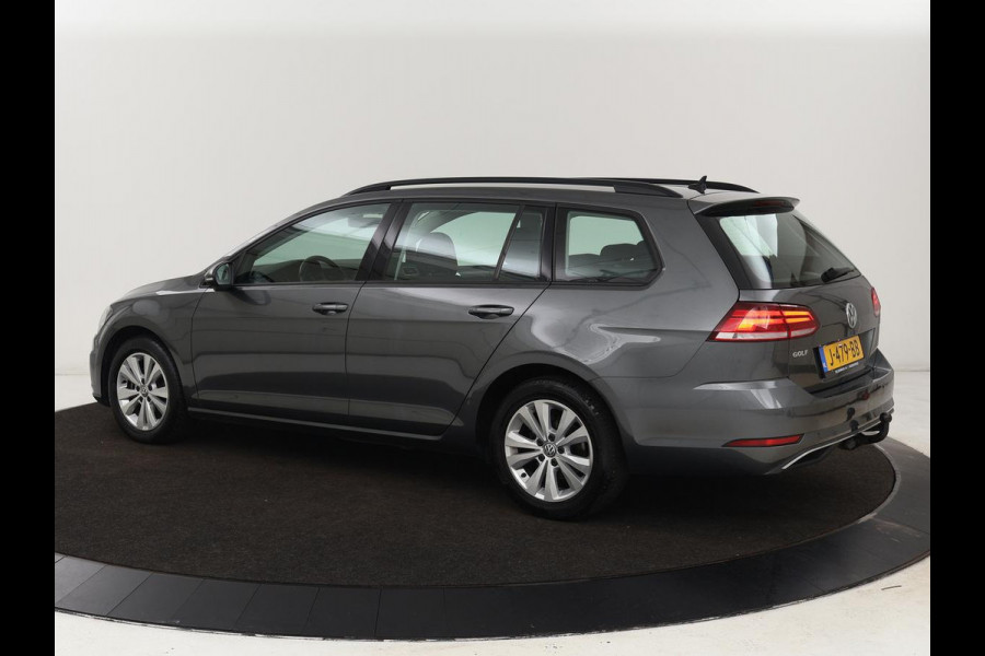 Volkswagen Golf 1.0 TSI Comfortline | Trekhaak | Carplay | Adaptive cruise | Navigatie | Climate control | Parkeerhulp | DAB | Regen-/lichtsensor
