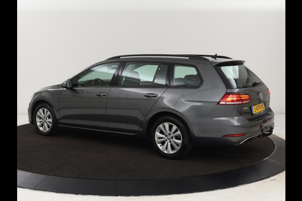 Volkswagen Golf 1.0 TSI Comfortline | Trekhaak | Carplay | Adaptive cruise | Navigatie | Climate control | Parkeerhulp | DAB | Regen-/lichtsensor