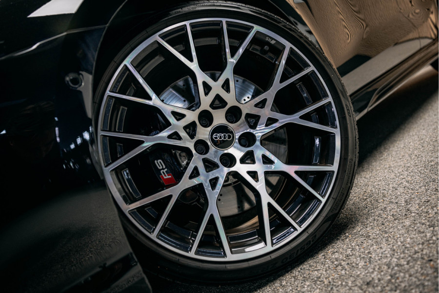 Audi RS3 Sportback 2.5 TFSI RS 3 quattro Vol uitgevoerde RS3 Hulk stiksels, Carbon vleugel etc etc z.g.a.n