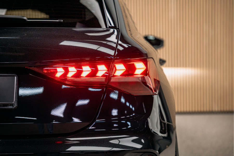 Audi RS3 Sportback 2.5 TFSI RS 3 quattro Vol uitgevoerde RS3 Hulk stiksels, Carbon vleugel etc etc z.g.a.n