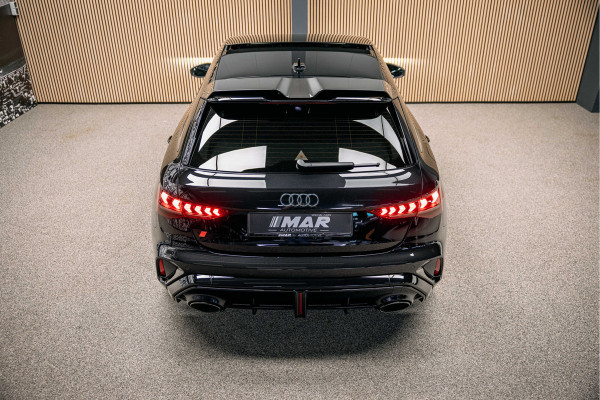 Audi RS3 Sportback 2.5 TFSI RS 3 quattro Vol uitgevoerde RS3 Hulk stiksels, Carbon vleugel etc etc z.g.a.n