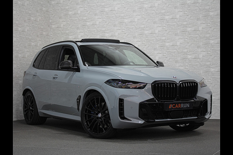 BMW X5 50e M-Perf. Seats | Achterasbesturing | Sky-Lounge Pano | M-Sport Pro | 360 Camera | ACC | Soft-Close | Carbon | Massage | Venti Leder-Individual | Head-Up | 4-Zone Clima | 22 inch | 2x Memory | Trekhaak | Harman-Kardon | Beker-Clima | Stoelverwarming V+A | Stuurverwarming | M-Gordels | Parfumering | Glaspook | ISO-Glas | Zonwering |